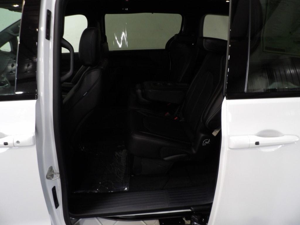 new 2026 Chrysler Pacifica car, priced at $37,310