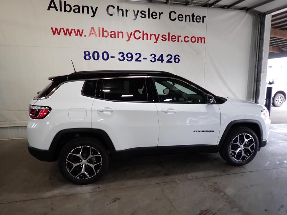 new 2024 Jeep Compass car, priced at $30,543