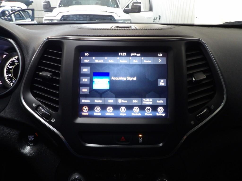 used 2022 Jeep Cherokee car, priced at $24,990