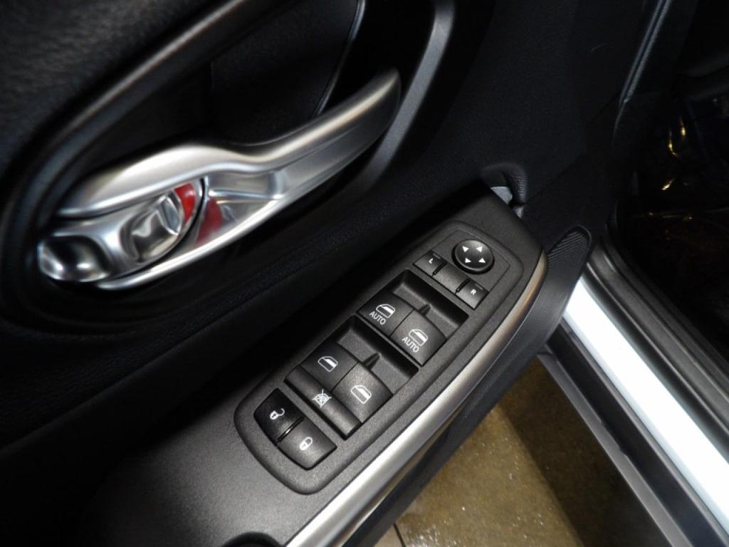 used 2022 Jeep Cherokee car, priced at $21,990