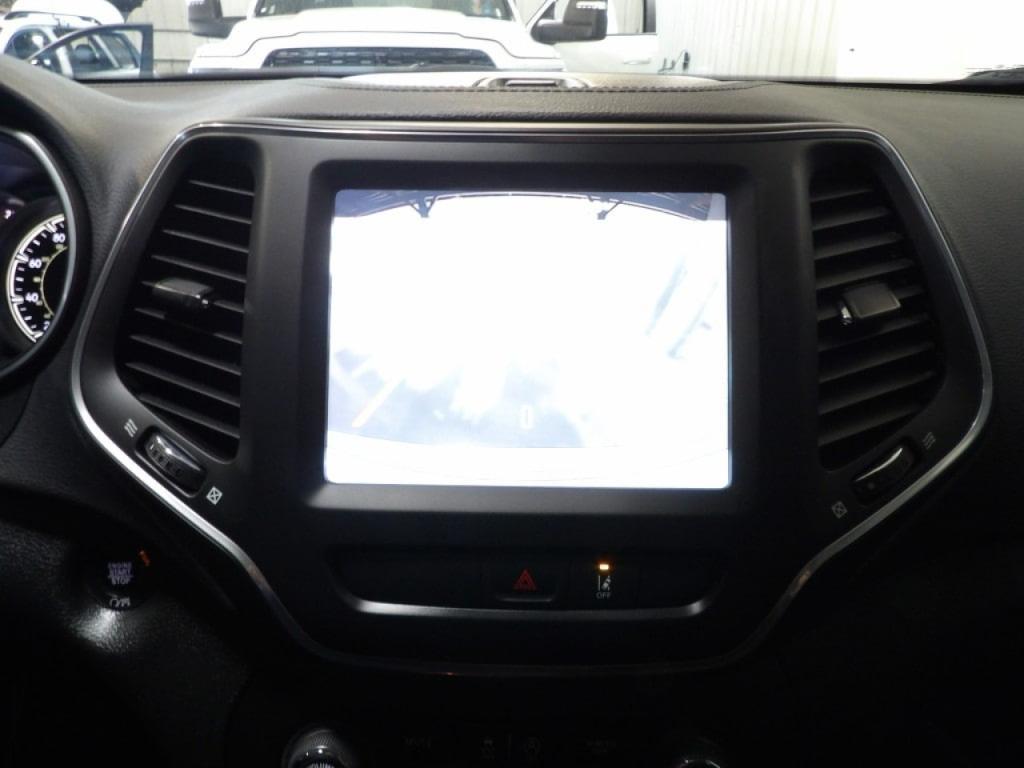 used 2022 Jeep Cherokee car, priced at $21,990