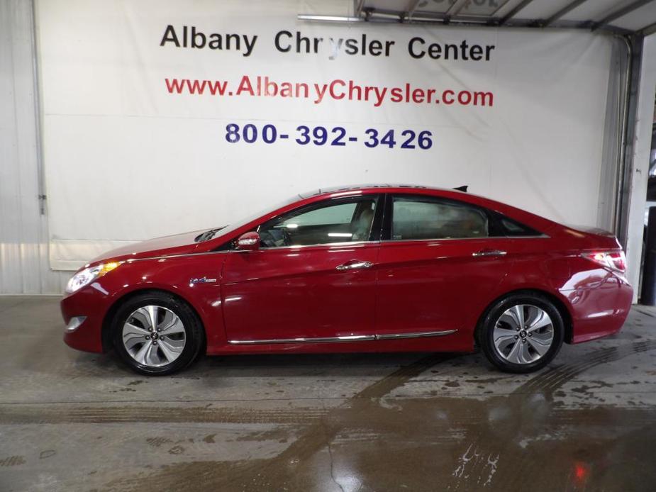 used 2013 Hyundai Sonata Hybrid car, priced at $9,990