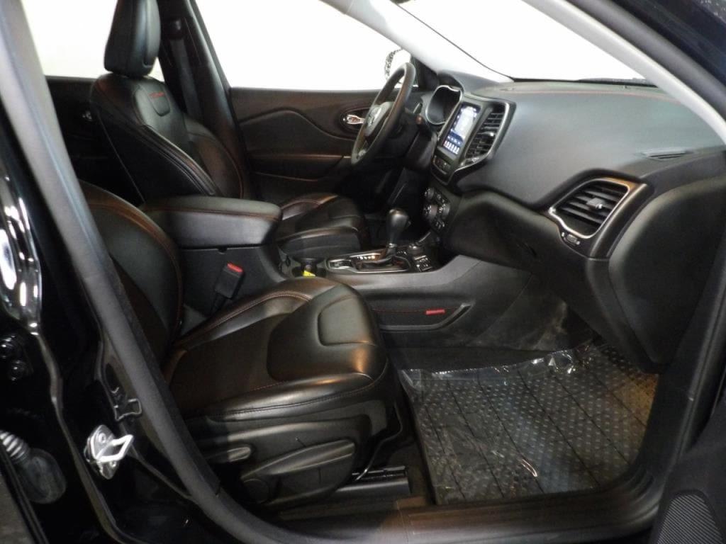 used 2022 Jeep Cherokee car, priced at $23,990