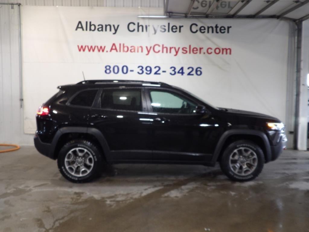 used 2022 Jeep Cherokee car, priced at $23,990