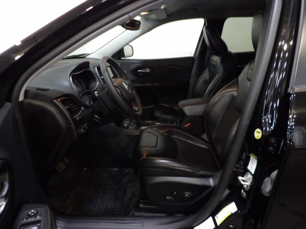 used 2022 Jeep Cherokee car, priced at $23,990