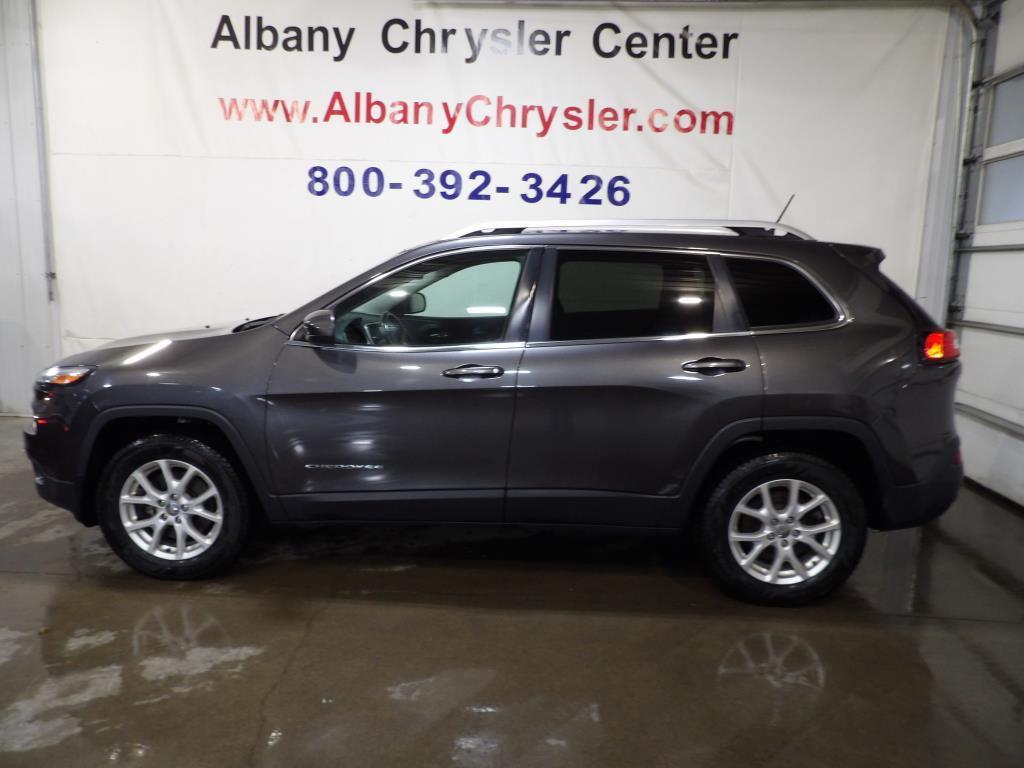 used 2015 Jeep Cherokee car, priced at $8,990