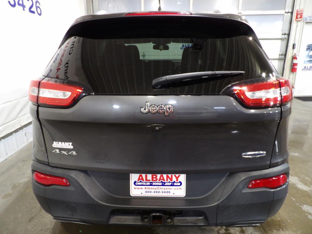 used 2015 Jeep Cherokee car, priced at $8,990