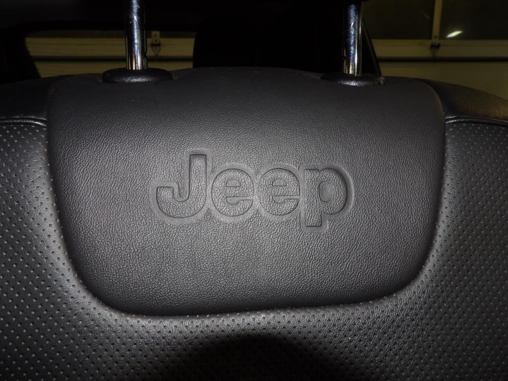 used 2023 Jeep Cherokee car, priced at $25,990