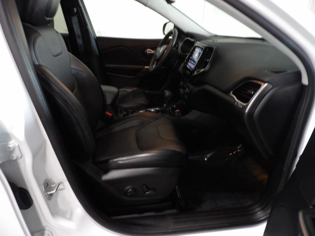 used 2022 Jeep Cherokee car, priced at $26,990
