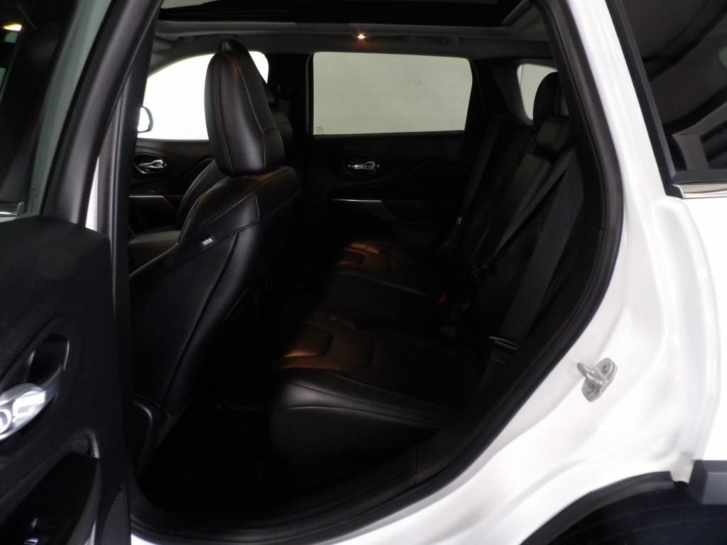 used 2022 Jeep Cherokee car, priced at $26,990