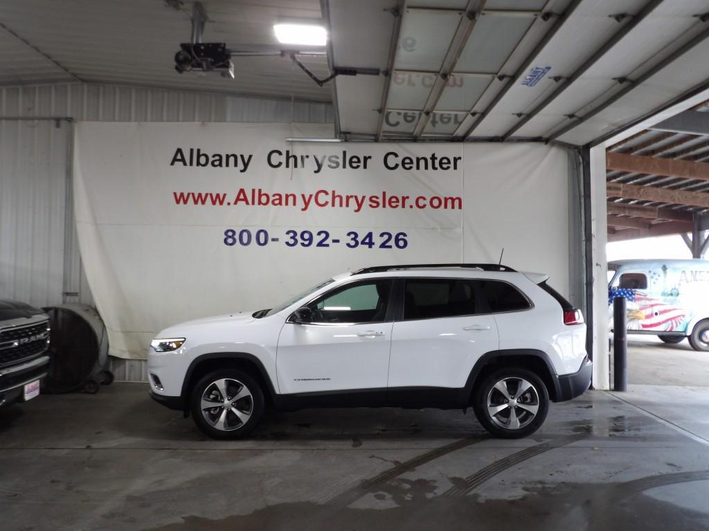 used 2022 Jeep Cherokee car, priced at $26,990