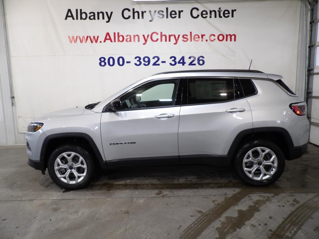 new 2025 Jeep Compass car, priced at $30,360