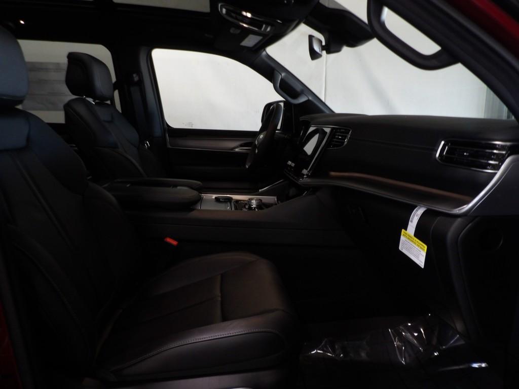 new 2025 Jeep Wagoneer car, priced at $69,513