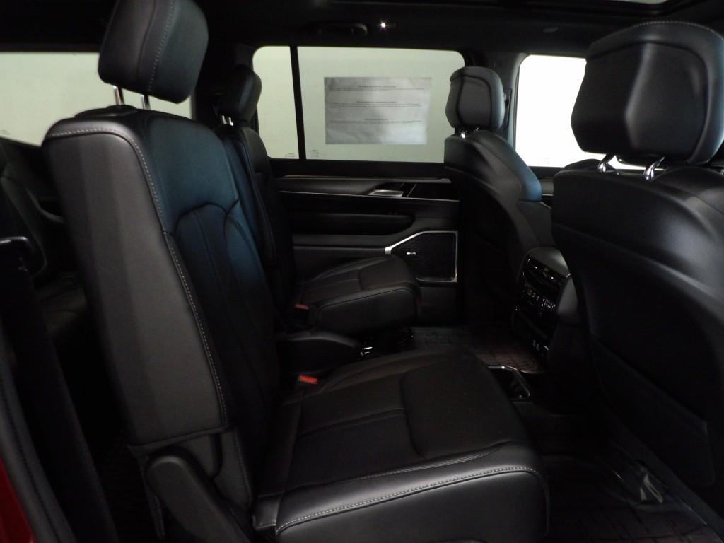 new 2025 Jeep Wagoneer car, priced at $69,513