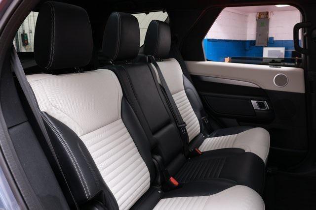 used 2022 Land Rover Discovery car, priced at $35,397