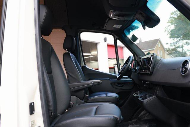 used 2024 Mercedes-Benz Sprinter 2500 car, priced at $41,900