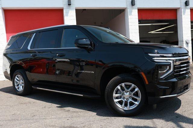 used 2025 Chevrolet Suburban car, priced at $64,900