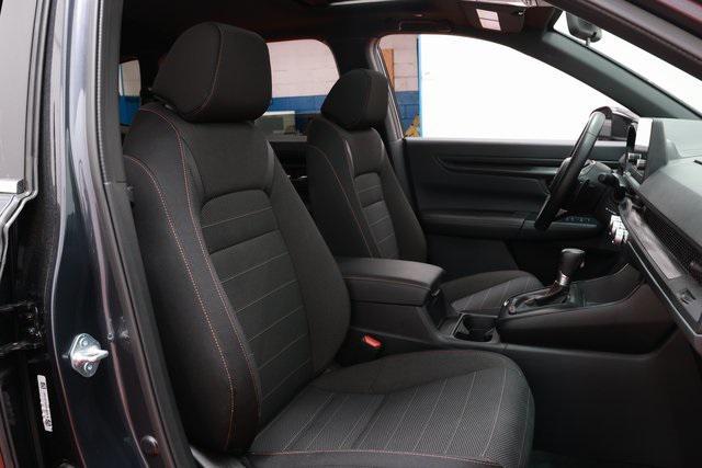 used 2025 Honda CR-V Hybrid car, priced at $32,900