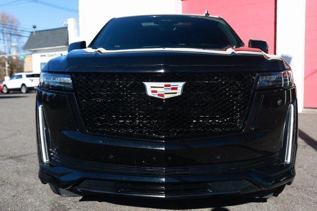 used 2023 Cadillac Escalade ESV car, priced at $64,735