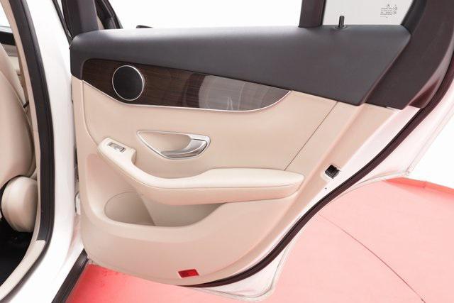 used 2019 Mercedes-Benz GLC 300 car