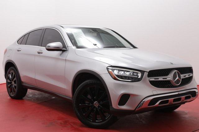 used 2020 Mercedes-Benz GLC 300 car, priced at $25,900