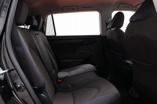 used 2023 Toyota Highlander car