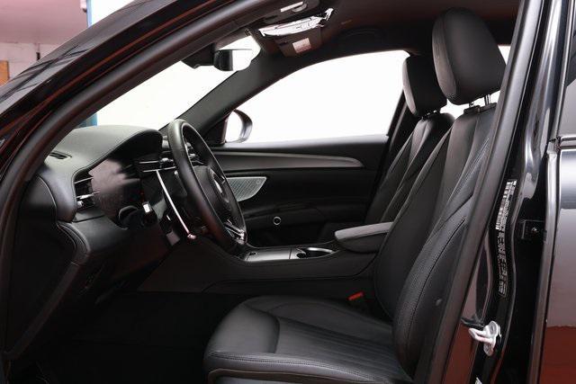 used 2023 Maserati Grecale car, priced at $28,900