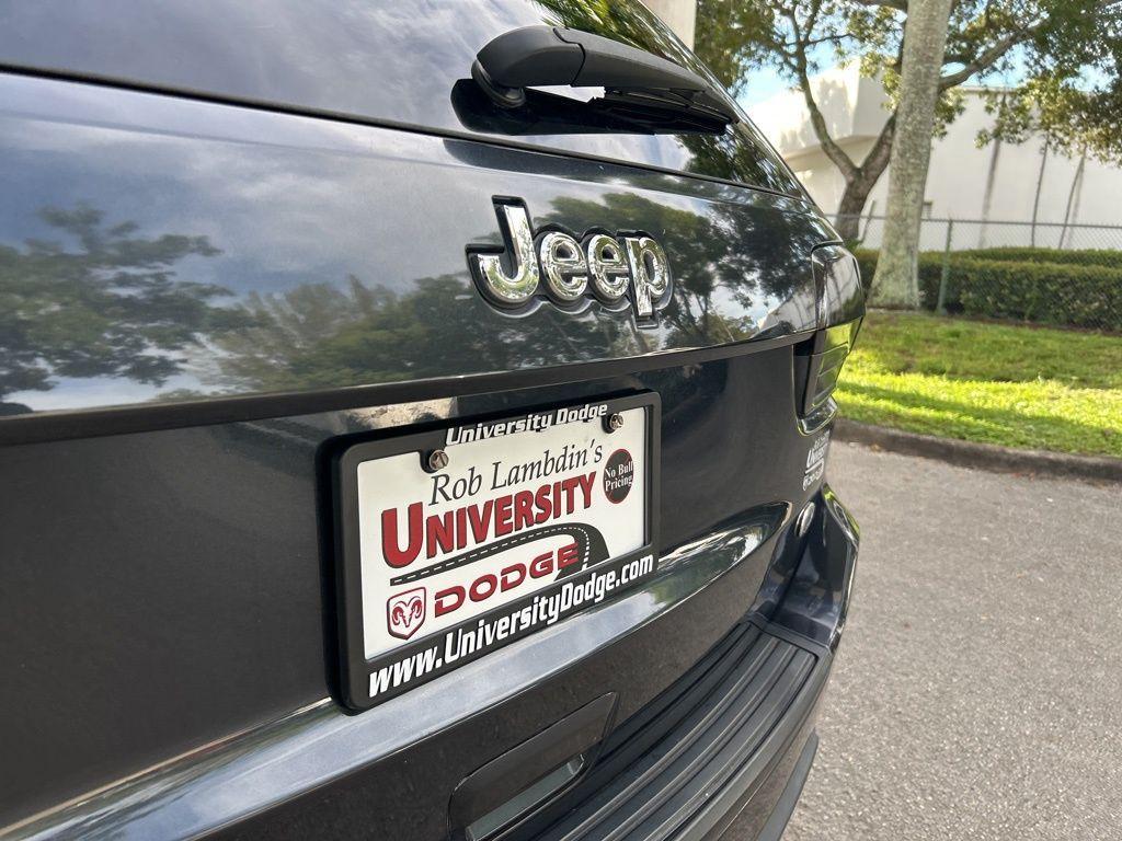 used 2015 Jeep Grand Cherokee car, priced at $11,659