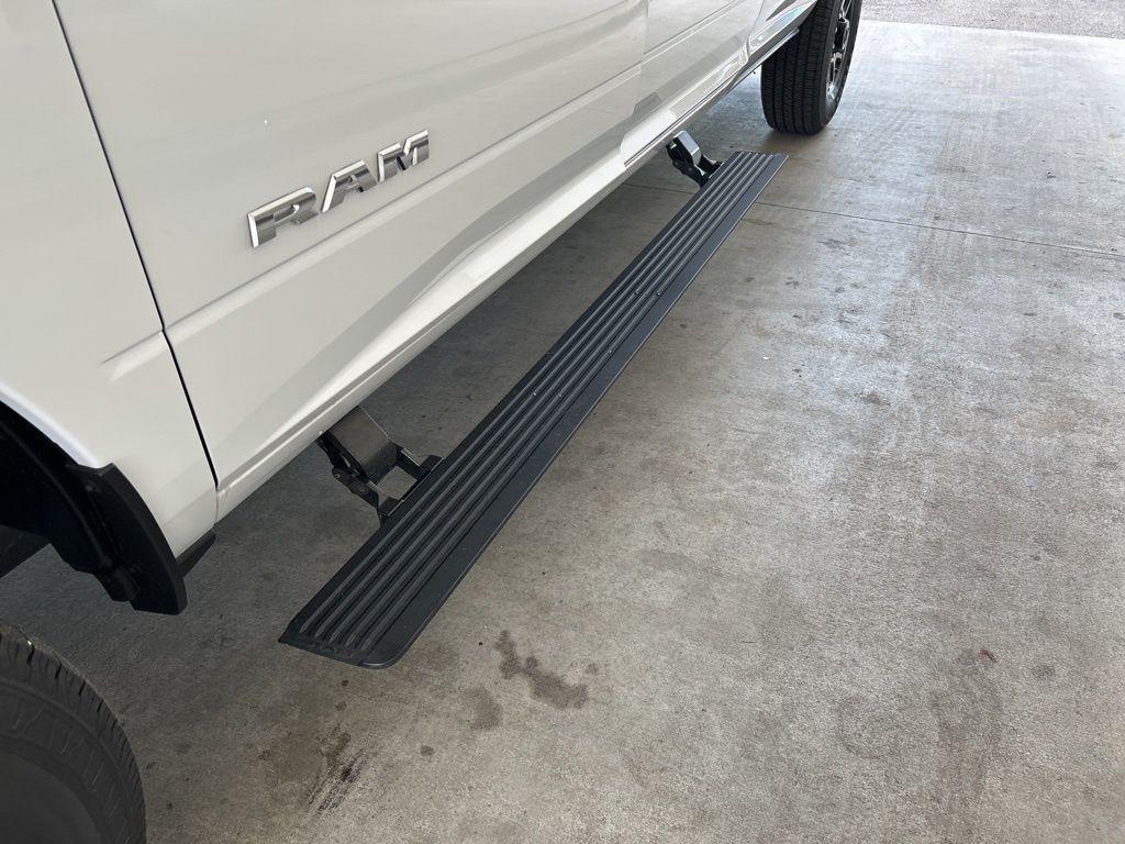 new 2025 Ram 3500 car, priced at $75,572