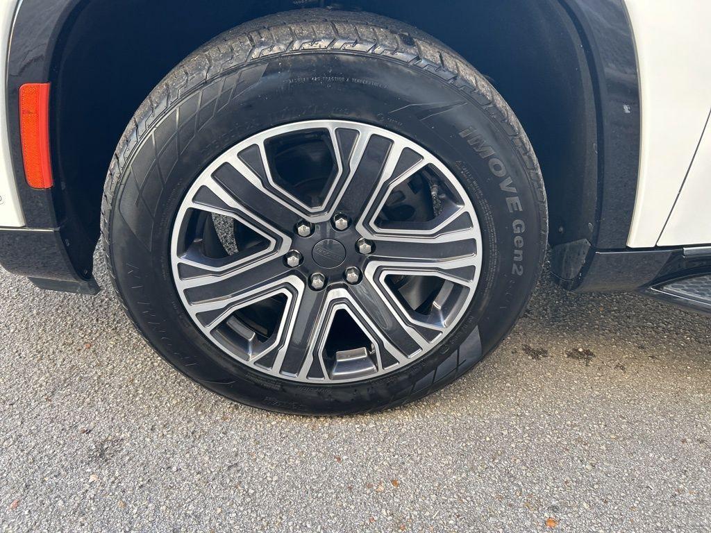 used 2023 Jeep Wagoneer L car, priced at $34,843