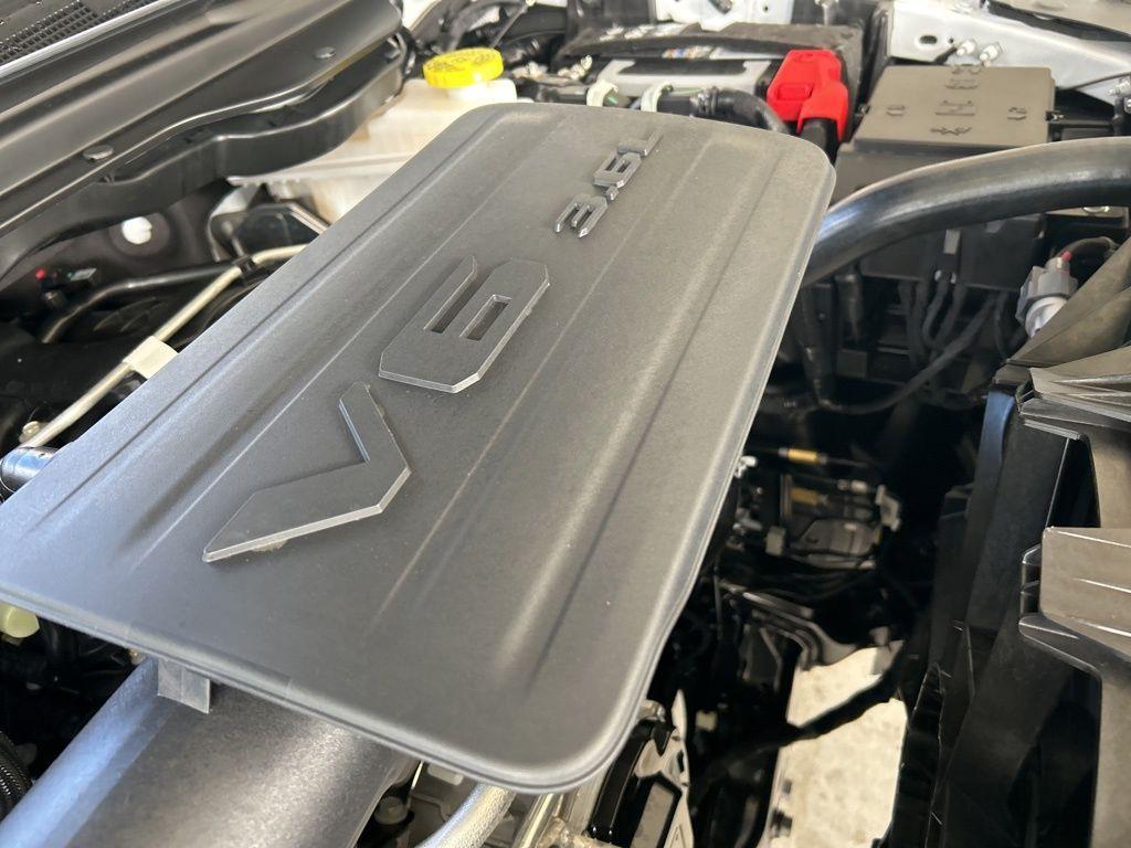 new 2025 Ram 1500 car, priced at $39,759