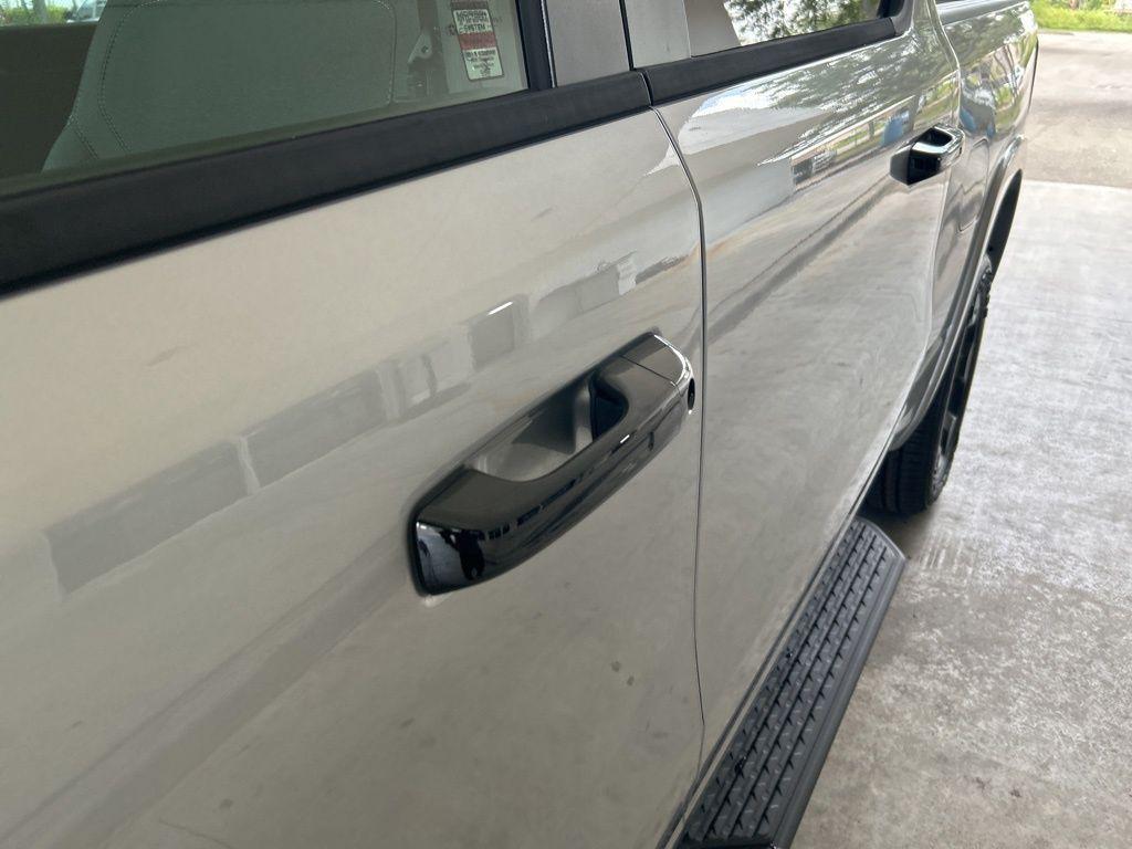 new 2025 Ram 1500 car, priced at $49,977