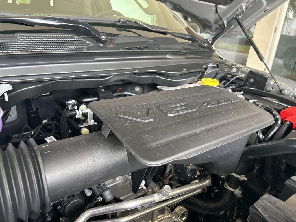 new 2025 Ram 1500 car, priced at $49,977