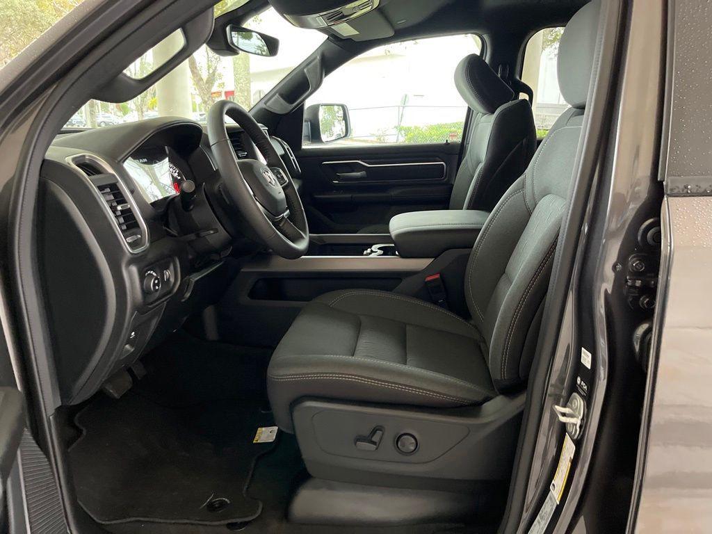 new 2024 Ram 1500 car, priced at $41,932