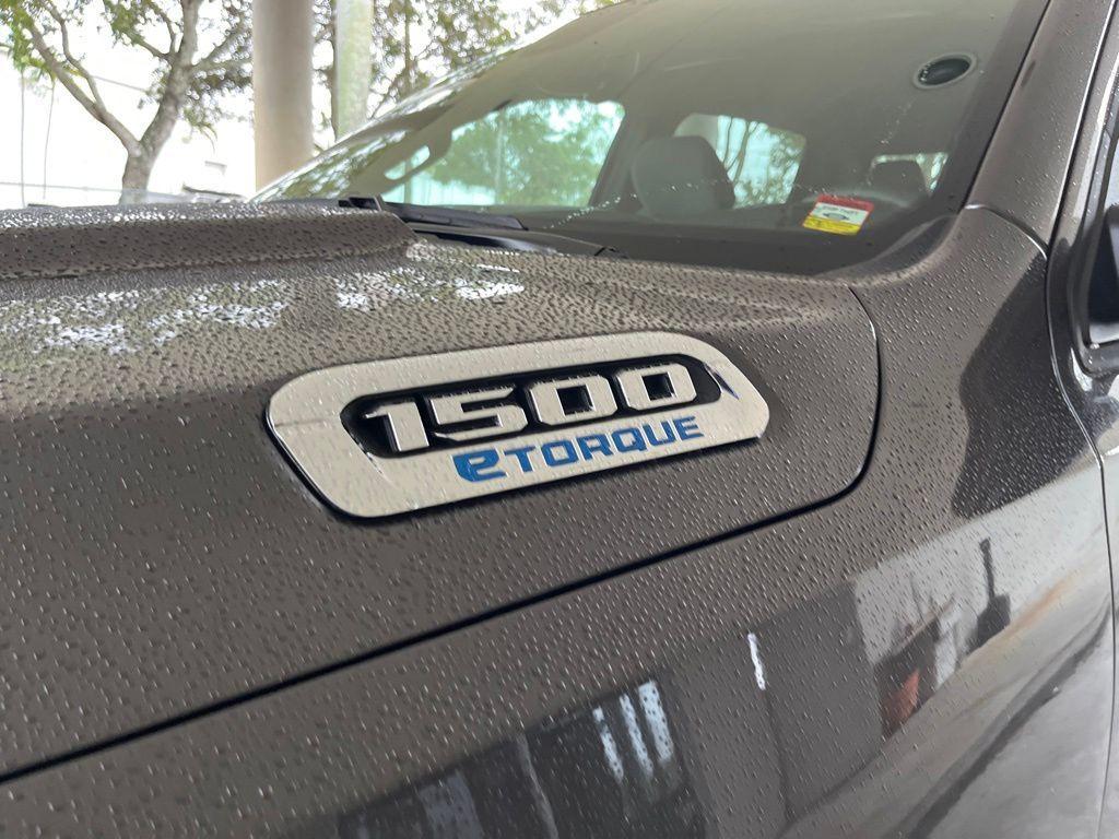 new 2024 Ram 1500 car, priced at $43,932