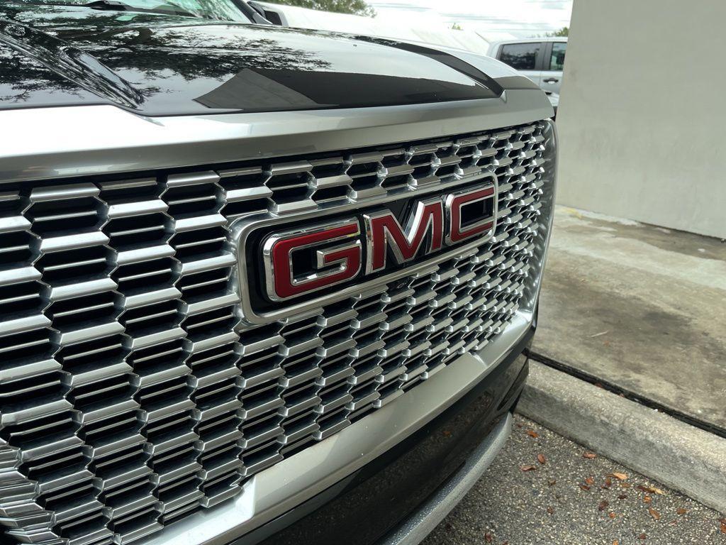 used 2021 GMC Yukon XL car, priced at $55,988