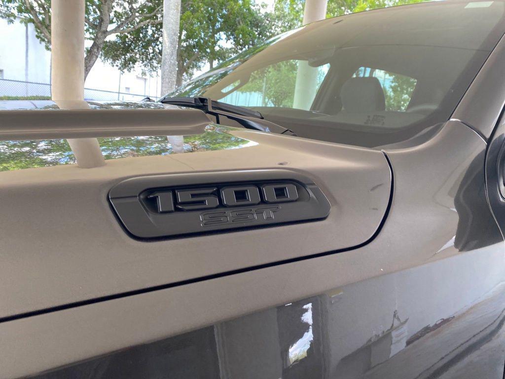 new 2025 Ram 1500 car, priced at $49,517