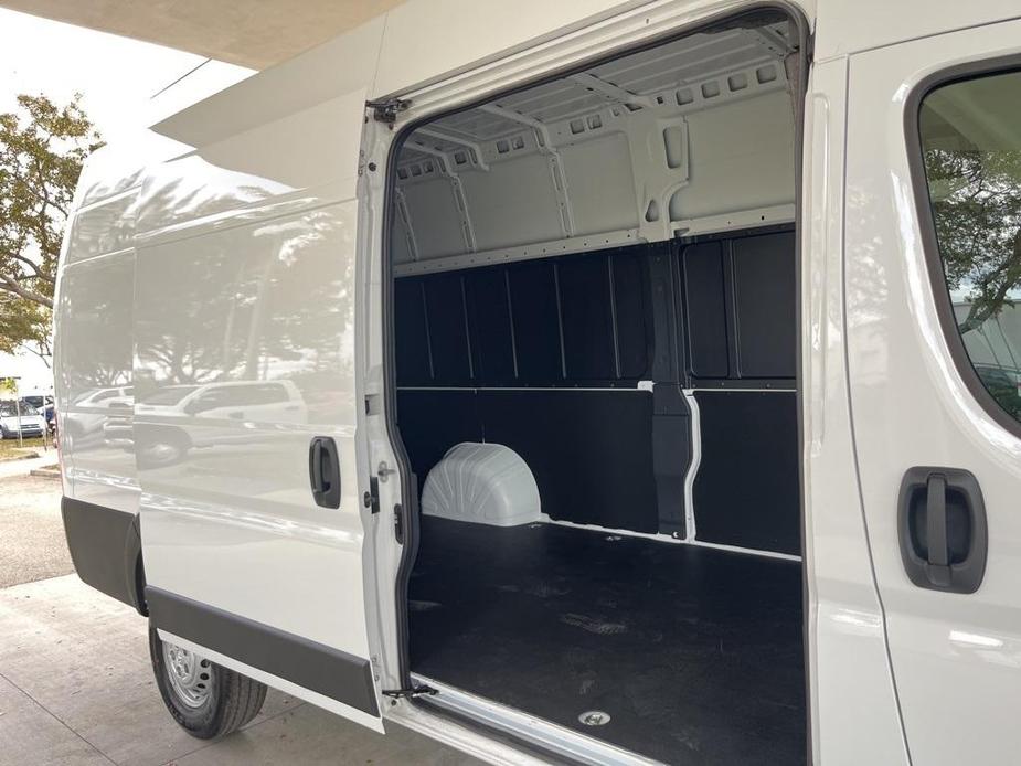 new 2024 Ram ProMaster 3500 car, priced at $48,768