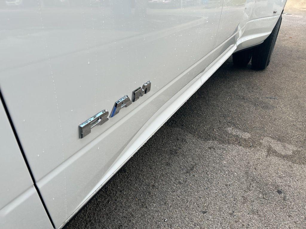 new 2025 Ram 3500 car, priced at $76,818