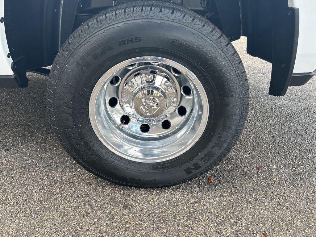 new 2025 Ram 3500 car, priced at $76,818