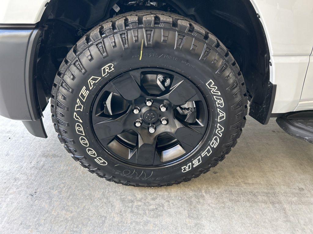 new 2025 Ram 1500 car, priced at $46,608