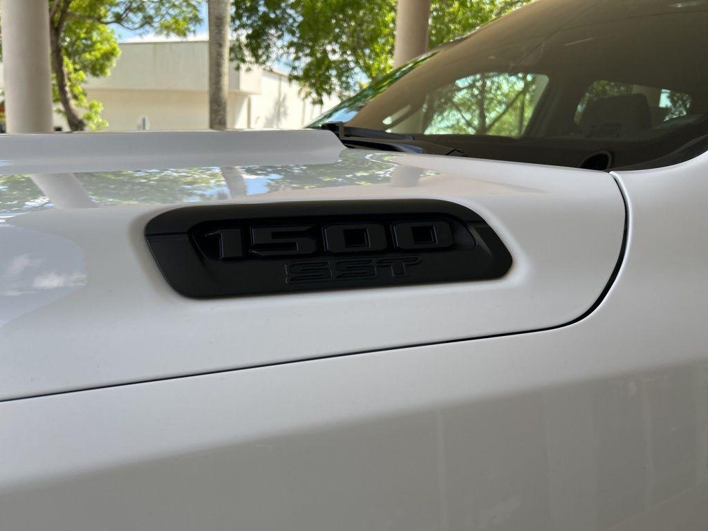 new 2025 Ram 1500 car, priced at $46,608