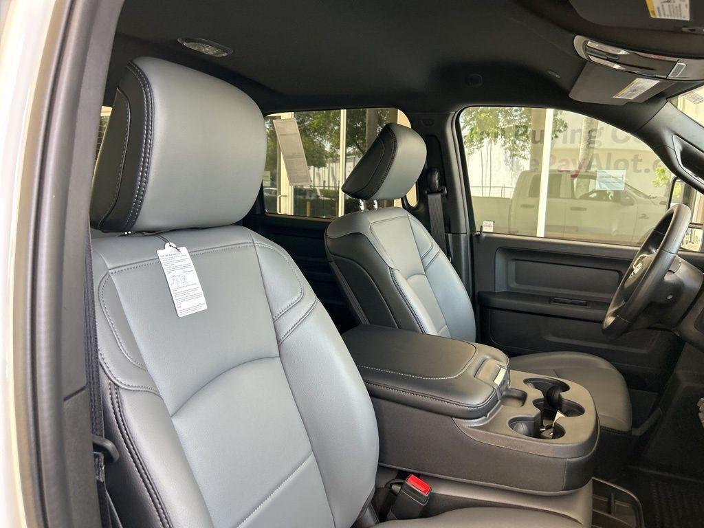 new 2025 Ram 3500 car, priced at $63,887
