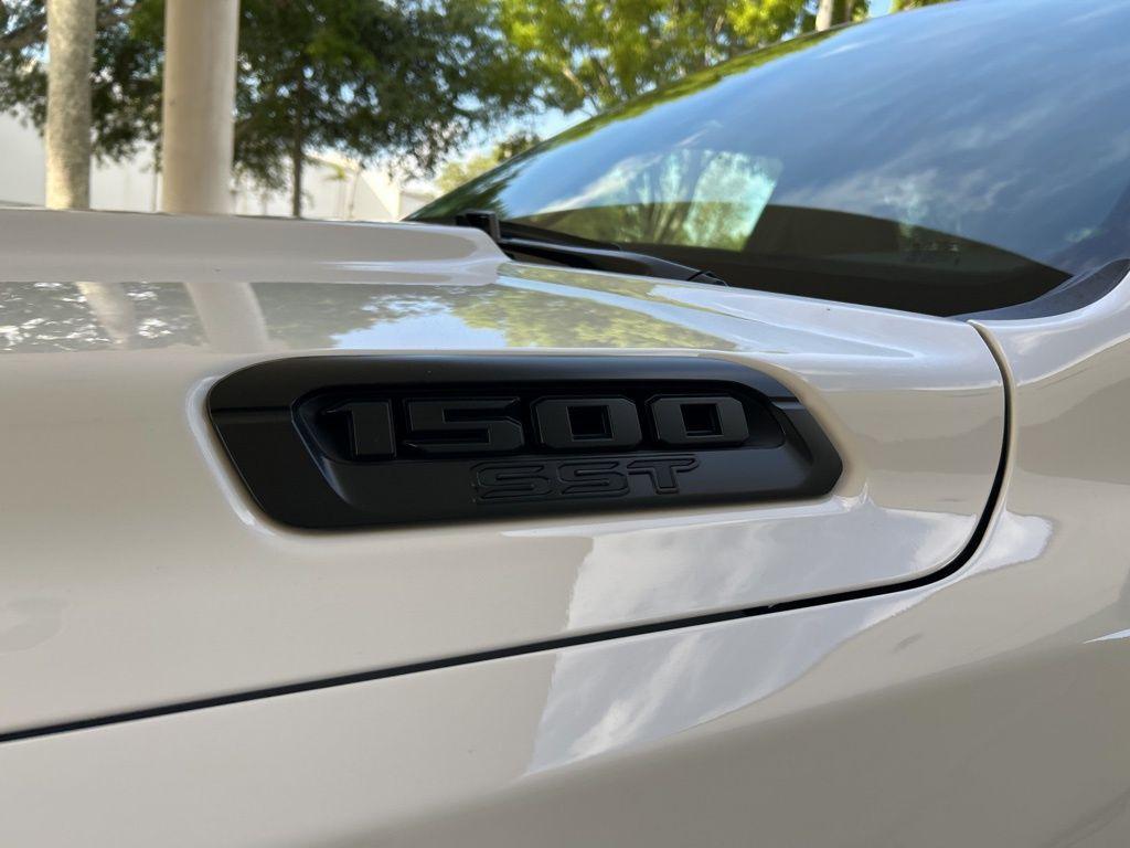 new 2025 Ram 1500 car, priced at $45,640