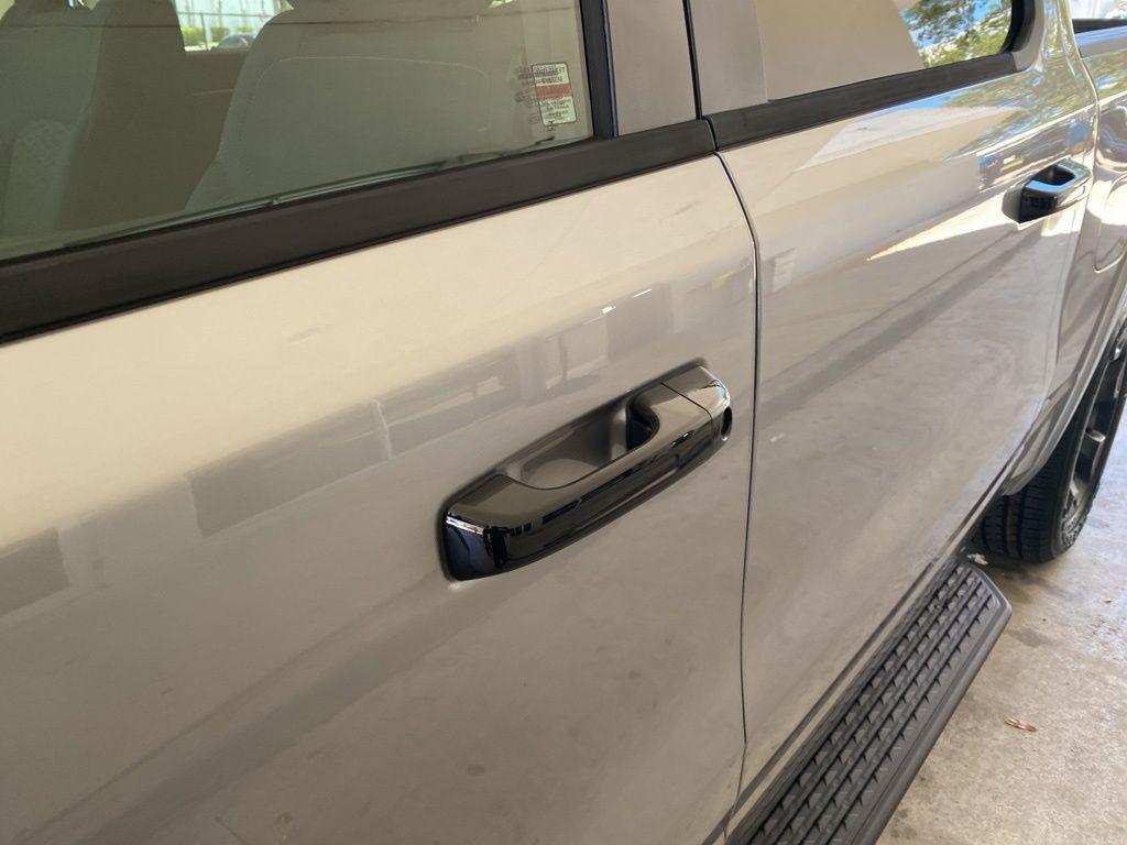 new 2025 Ram 1500 car, priced at $49,672