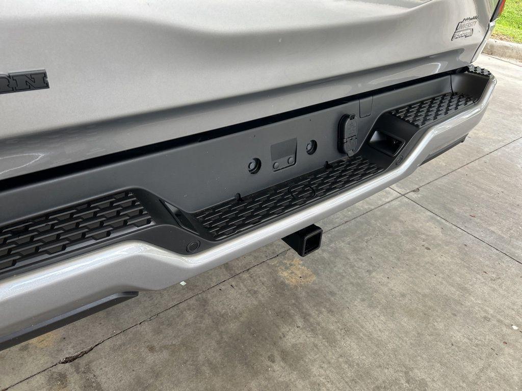 new 2025 Ram 1500 car, priced at $42,607