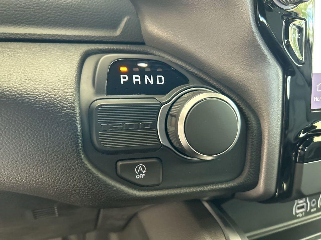 new 2025 Ram 1500 car, priced at $42,607