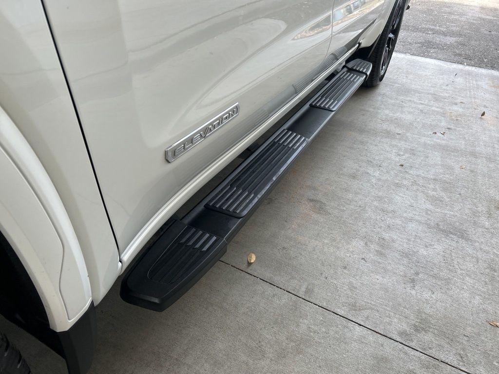 used 2024 GMC Sierra 1500 car, priced at $45,991