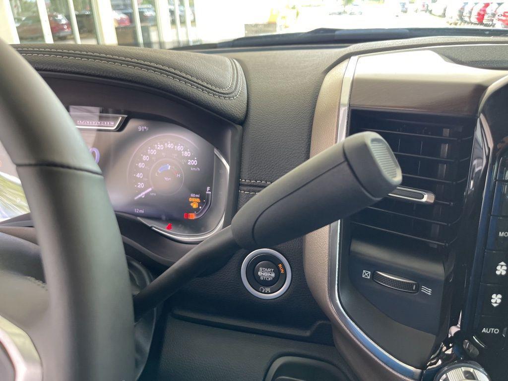 new 2024 Ram 3500 car, priced at $77,662