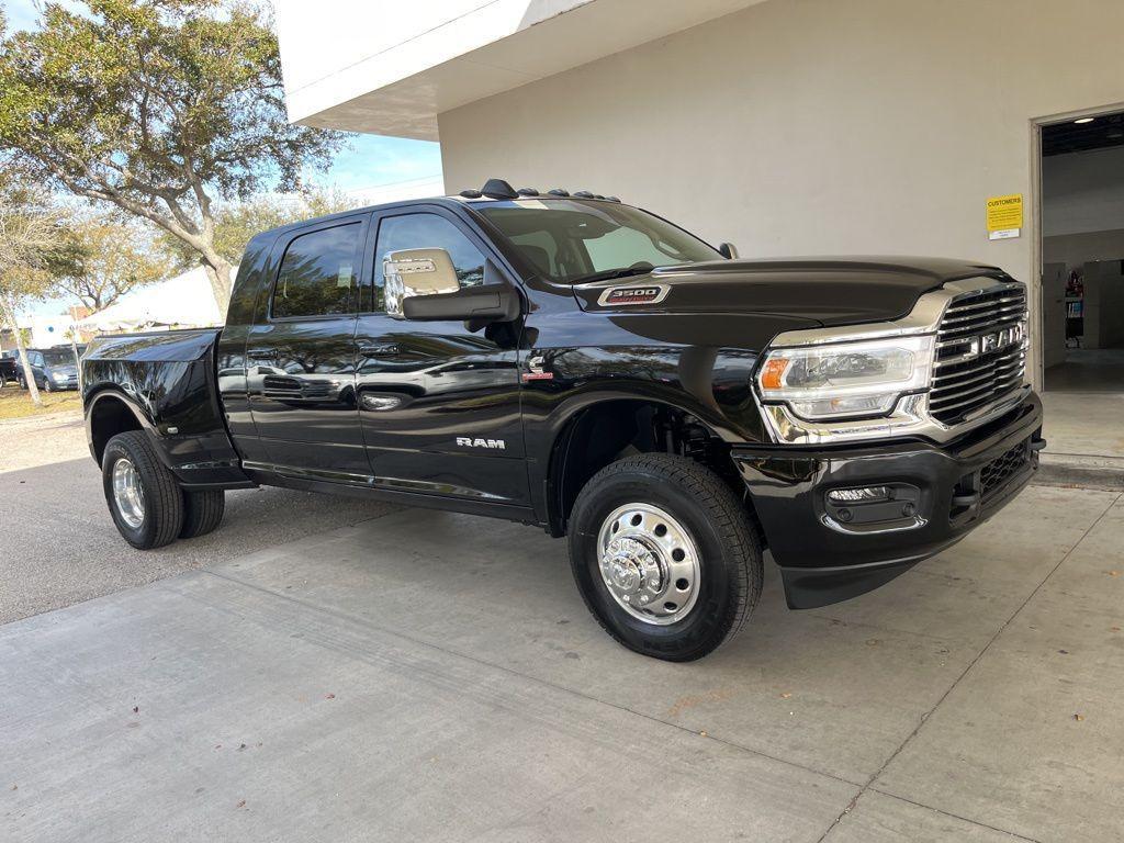 new 2024 Ram 3500 car, priced at $75,912